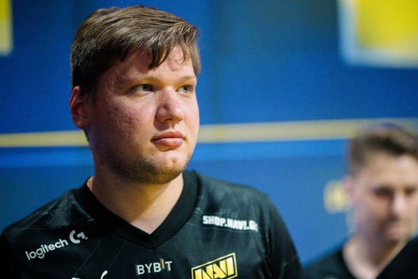 s1mple：没啥好说的，感觉我们进攻越来越拉