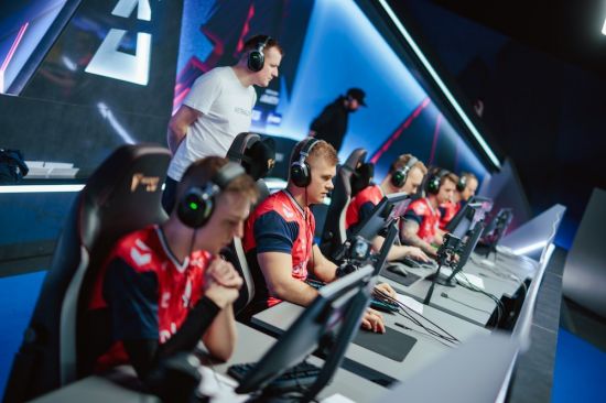 Astralis、sYnck突围IEM 达拉斯公开预选赛