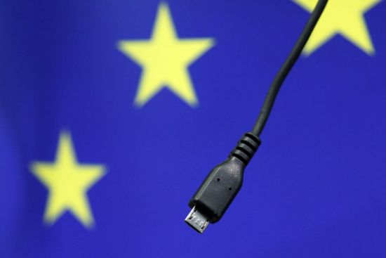 传闻：欧盟将推出统一充电器法案 苹果反对